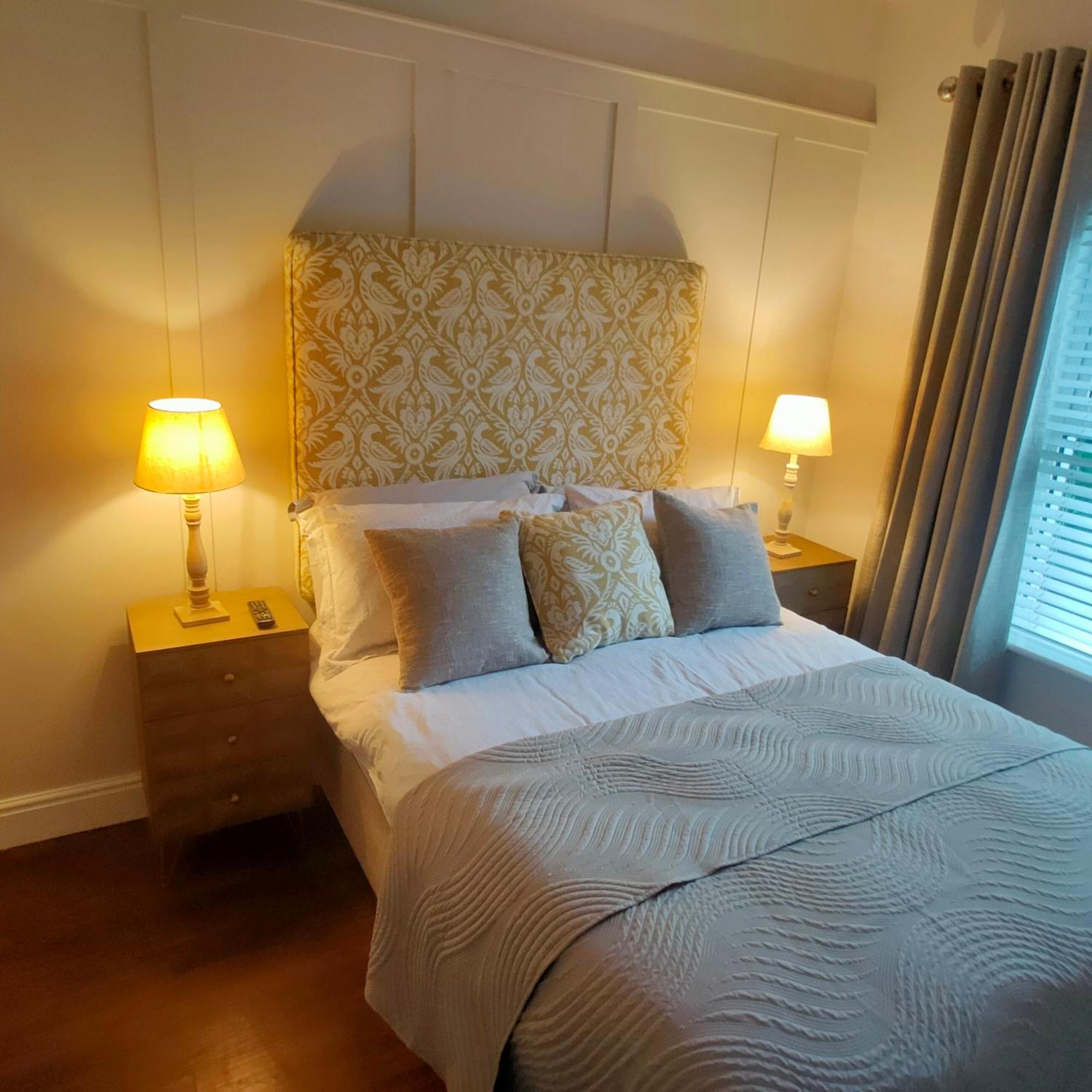 Apartamento Russell Mews Ennis Exterior foto